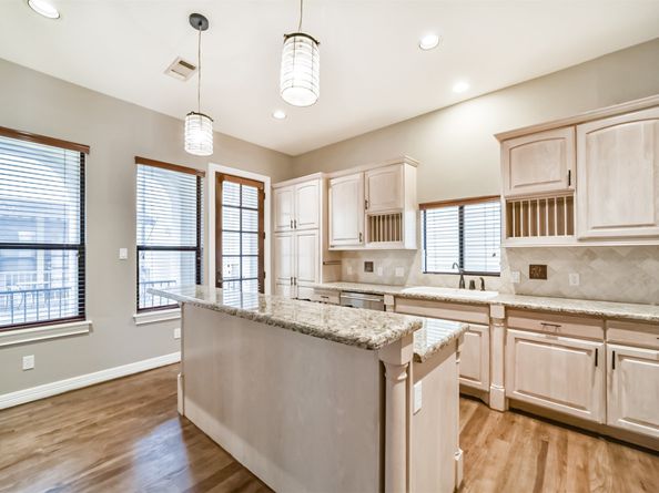 1826A Portsmouth Street, Houston TX 77098