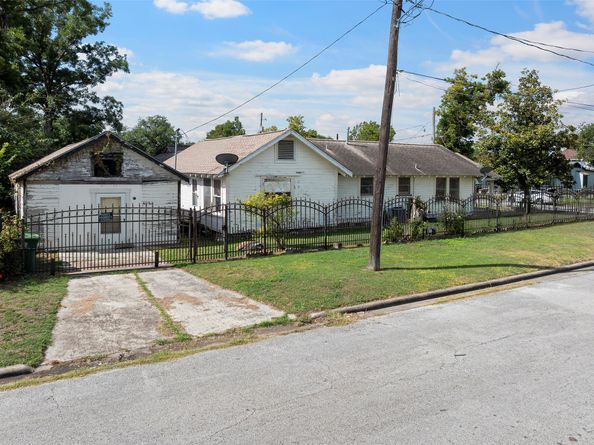 4118 Gano Street, Houston TX 77009