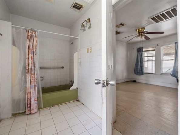 4118 Gano Street, Houston TX 77009