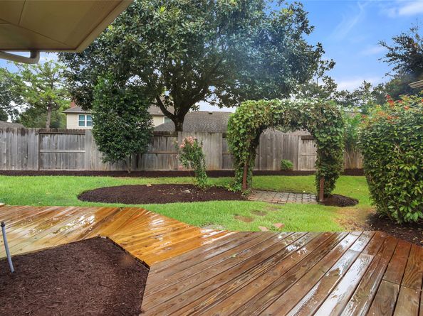 4407 Island Hills Drive, Houston TX 77059