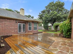4407 Island Hills Drive, Houston TX 77059