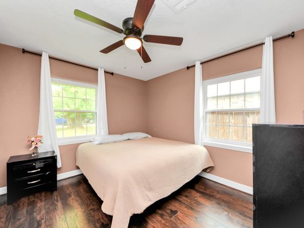 2827 Ellington Street, Houston TX 77088