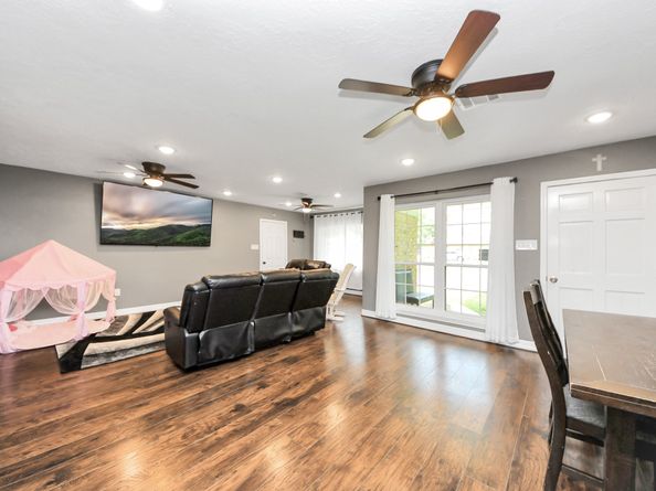 2827 Ellington Street, Houston TX 77088