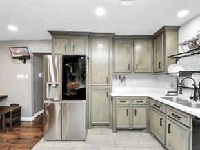 2827 Ellington Street, Houston TX 77088