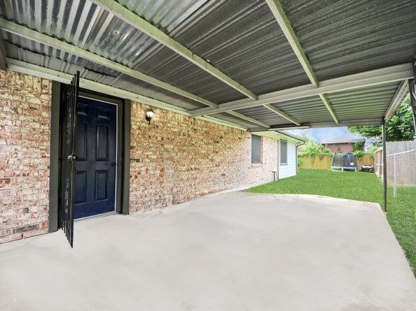 2827 Ellington Street, Houston TX 77088