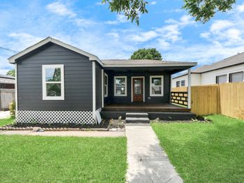1218 Des Jardines Street
