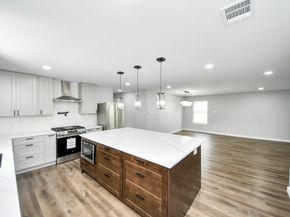 1218 Des Jardines Street, Houston TX 77023