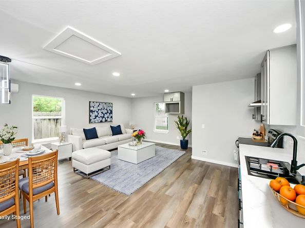 1218 Des Jardines Street, Houston TX 77023