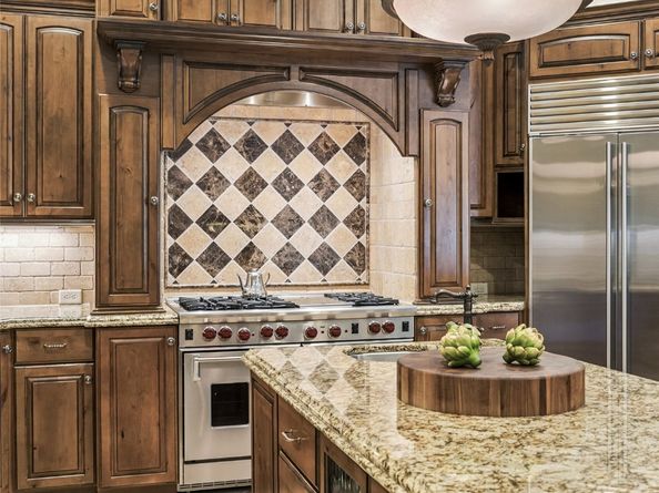 570 Lanecrest Lane, Houston TX 77024