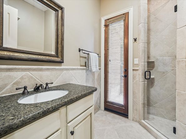 570 Lanecrest Lane, Houston TX 77024