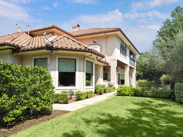 570 Lanecrest Lane, Houston TX 77024