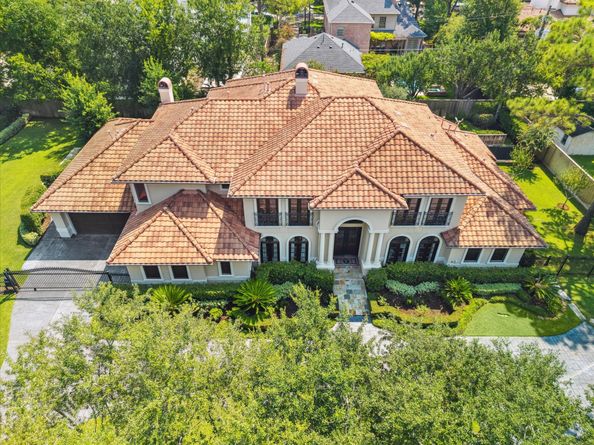 570 Lanecrest Lane, Houston TX 77024