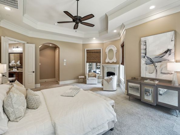 570 Lanecrest Lane, Houston TX 77024