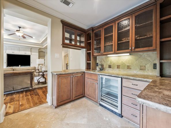 570 Lanecrest Lane, Houston TX 77024