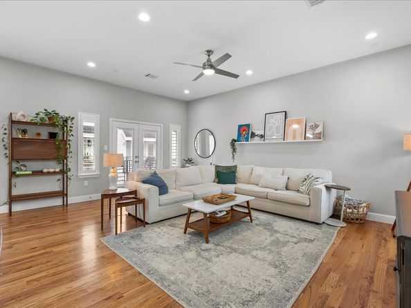 1505 W 23rd Street D, Houston TX 77008