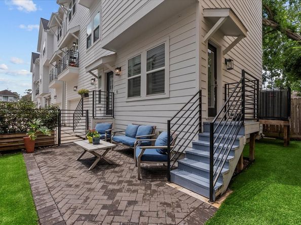 1505 W 23rd Street D, Houston TX 77008