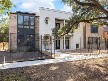 1801 Sunset Boulevard