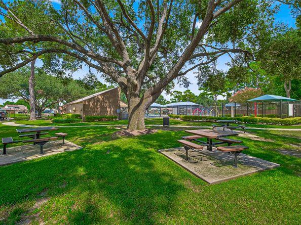 15415 Swan Creek Drive, Houston TX 77095
