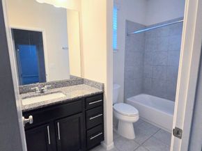 3240 E Whitestone Boulevard 49, Cedar Park TX 78613