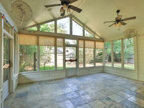19 Camborn Place, The Woodlands TX 77384