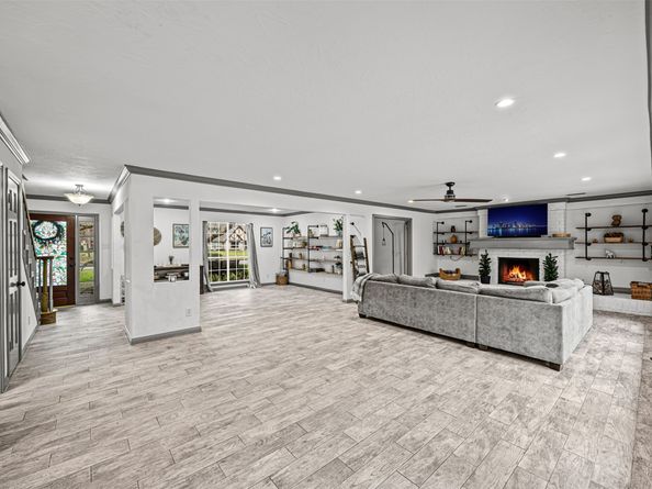 6511 Elmgrove Road, Spring TX 77389