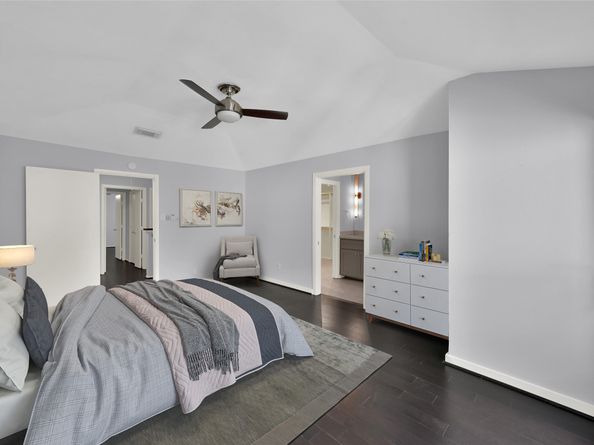 77 Chelsea Boulevard, Houston TX 77006