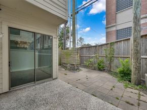 77 Chelsea Boulevard, Houston TX 77006