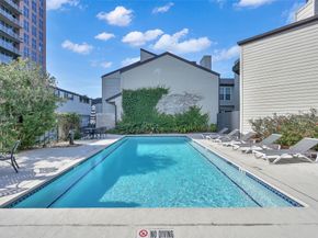 77 Chelsea Boulevard, Houston TX 77006