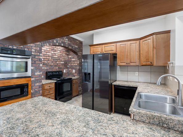6827 Hollow Hearth Drive, Houston TX 77084