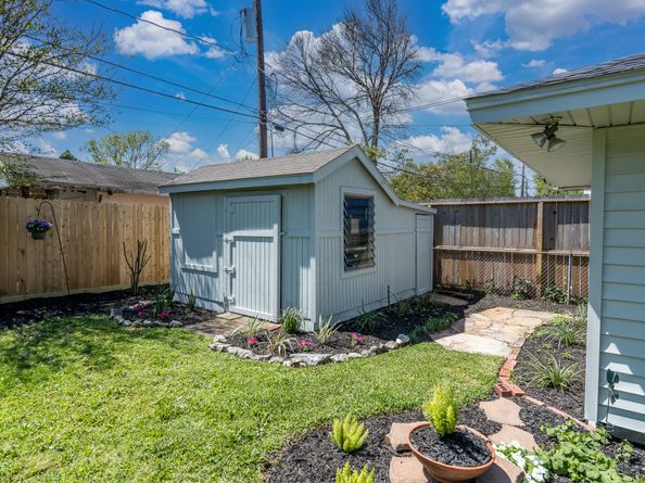 2007 Lamonte Lane, Houston TX 77018