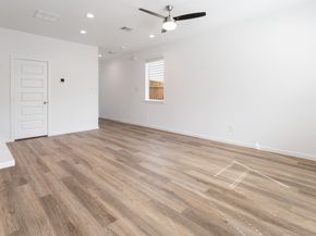7714 Inwood Grove Lane, Houston TX 77088