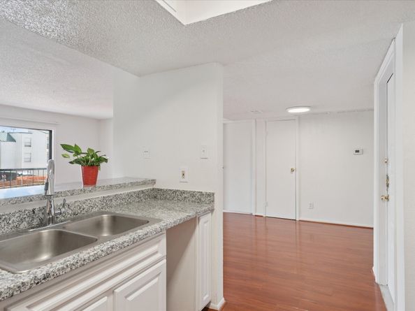 2818 S Bartell Drive 25, Houston TX 77054