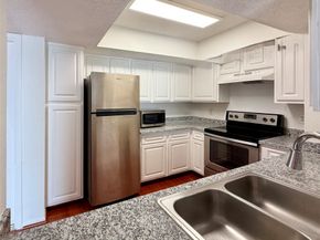 2818 S Bartell Drive 25, Houston TX 77054