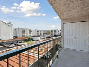 2818 S Bartell Drive 25, Houston TX 77054