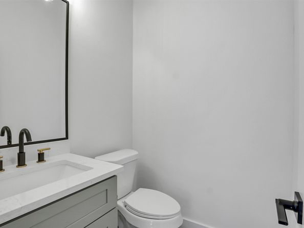 4833 Paula Street, Houston TX 77033