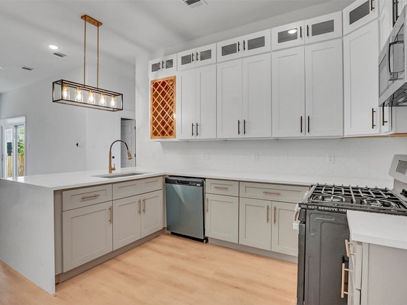 4833 Paula Street, Houston TX 77033