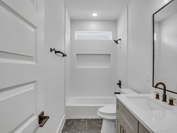 4833 Paula Street, Houston TX 77033