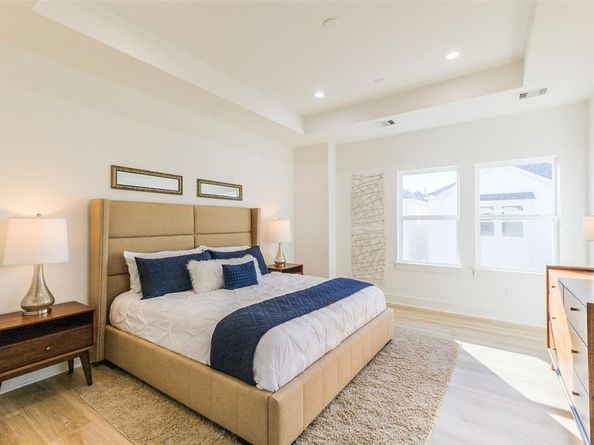 8321 Brecha Lane, Houston TX 77055