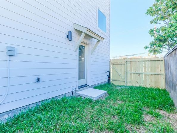 8321 Brecha Lane, Houston TX 77055