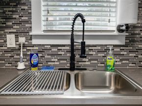 206 Murray Street, Conroe TX 77301