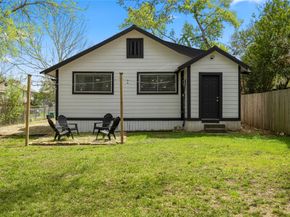 206 Murray Street, Conroe TX 77301