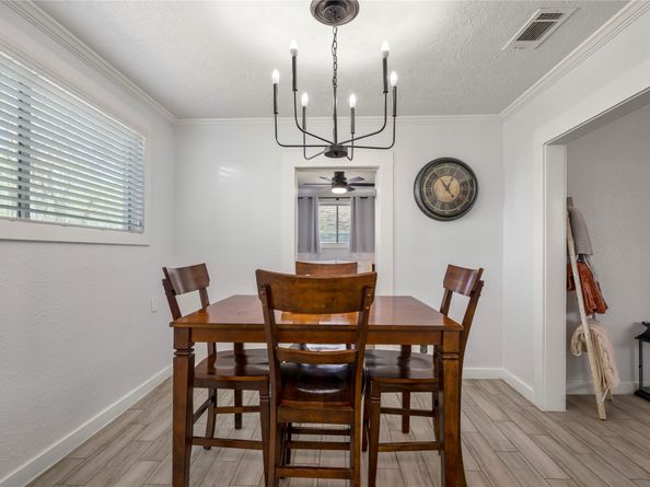 206 Murray Street, Conroe TX 77301