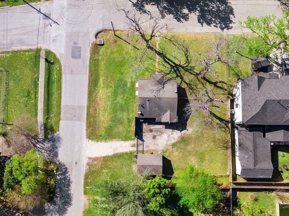 1017 Canadian Street, Houston TX 77009