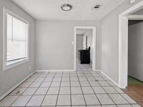 1017 Canadian Street, Houston TX 77009