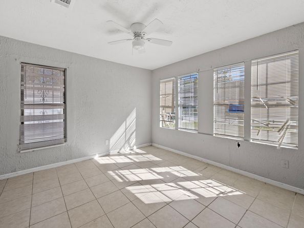 1017 Canadian Street, Houston TX 77009