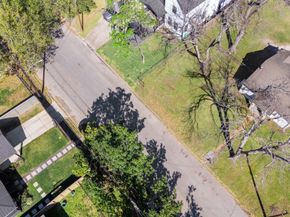 1017 Canadian Street, Houston TX 77009
