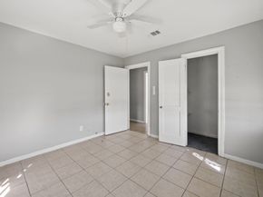 1017 Canadian Street, Houston TX 77009