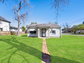 1017 Canadian Street, Houston TX 77009