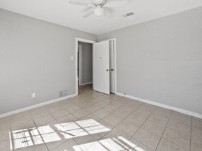 1017 Canadian Street, Houston TX 77009