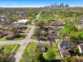 1017 Canadian Street, Houston TX 77009